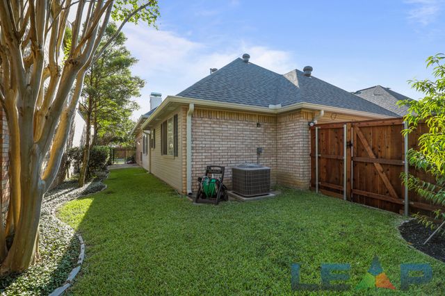 8704 Moss Hill Road, Irving, TX 75063
