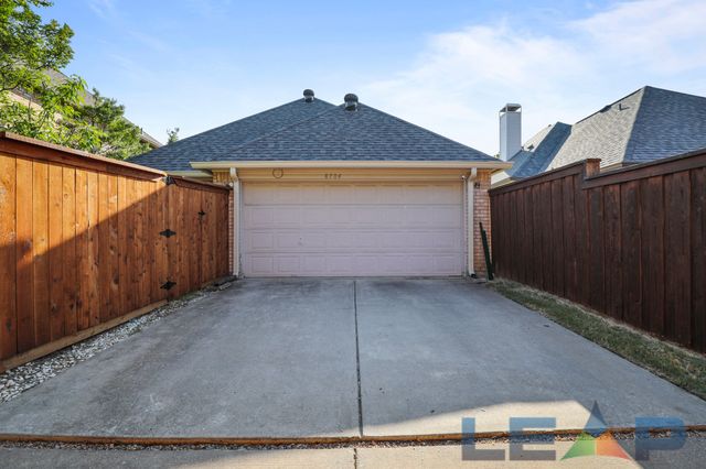 8704 Moss Hill Road, Irving, TX 75063