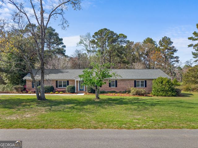 126 Oak Ridge Drive, Statesboro, GA 30458