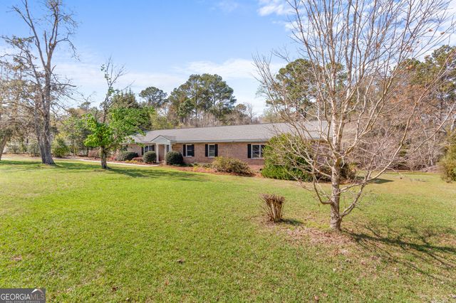 126 Oak Ridge Drive, Statesboro, GA 30458