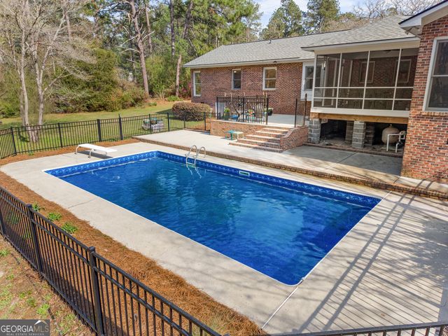 126 Oak Ridge Drive, Statesboro, GA 30458