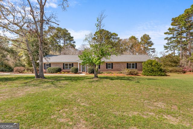 126 Oak Ridge Drive, Statesboro, GA 30458