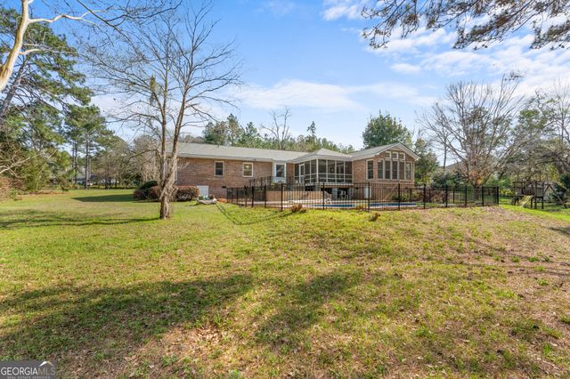 126 Oak Ridge Drive, Statesboro, GA 30458