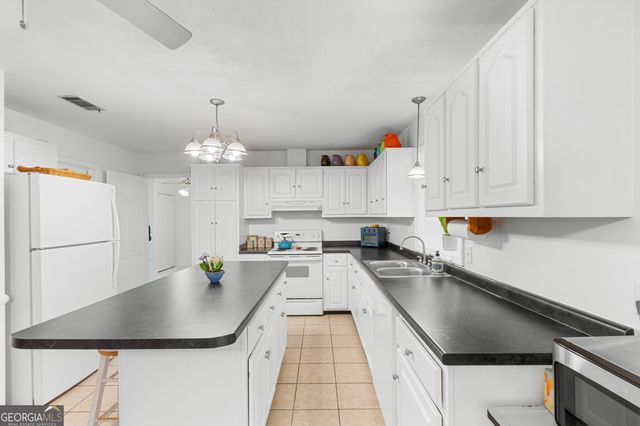 126 Oak Ridge Drive, Statesboro, GA 30458