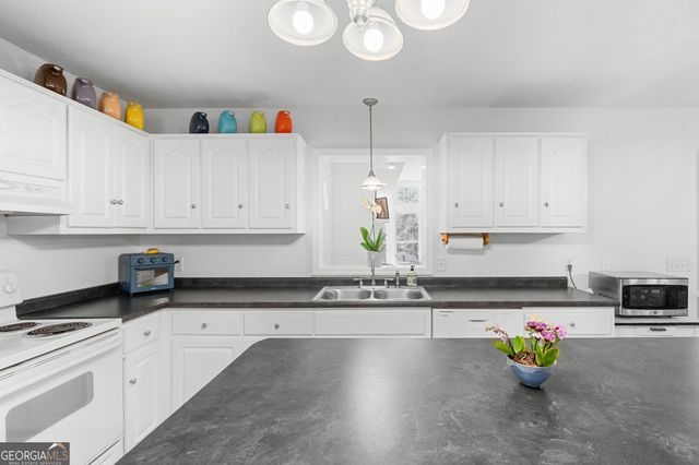 126 Oak Ridge Drive, Statesboro, GA 30458