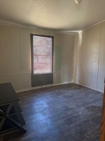 610 Leroy Rd., Kerrville, TX 78028