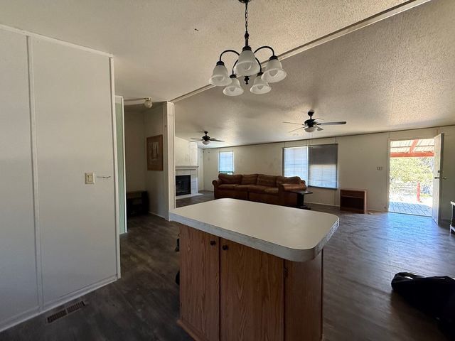 610 Leroy Rd., Kerrville, TX 78028