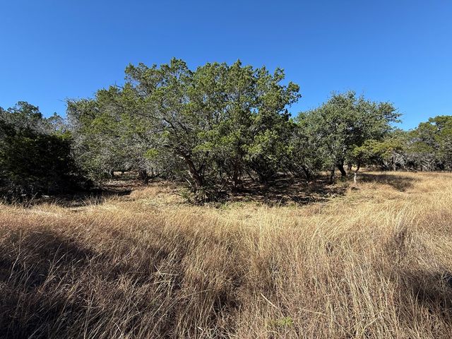 610 Leroy Rd., Kerrville, TX 78028