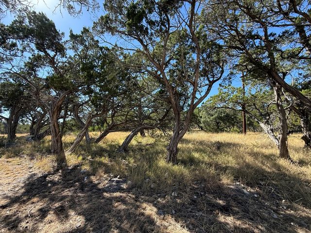 610 Leroy Rd., Kerrville, TX 78028