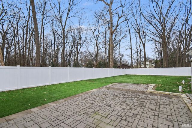 16740 Cleveland Road, Granger, IN 46530