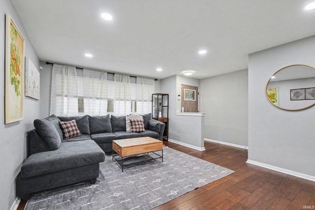 16740 Cleveland Road, Granger, IN 46530