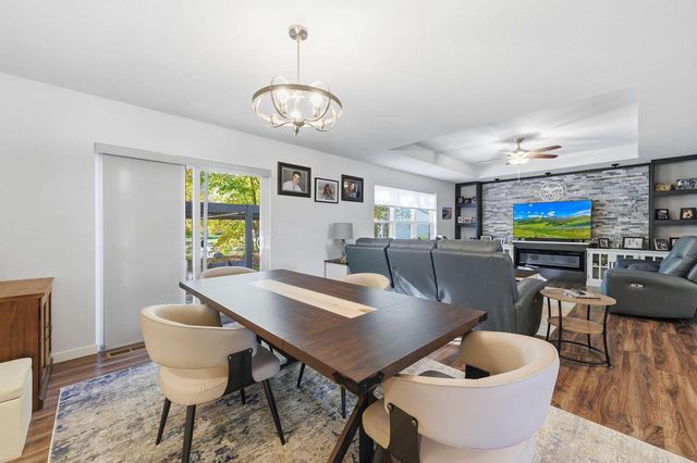 W197N16648 Ridgeway DRIVE, Jackson, WI 53037