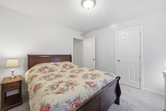 W197N16648 Ridgeway DRIVE, Jackson, WI 53037