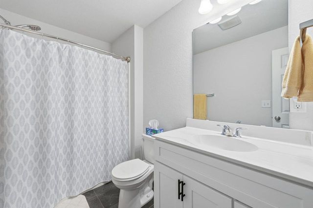 W197N16648 Ridgeway DRIVE, Jackson, WI 53037