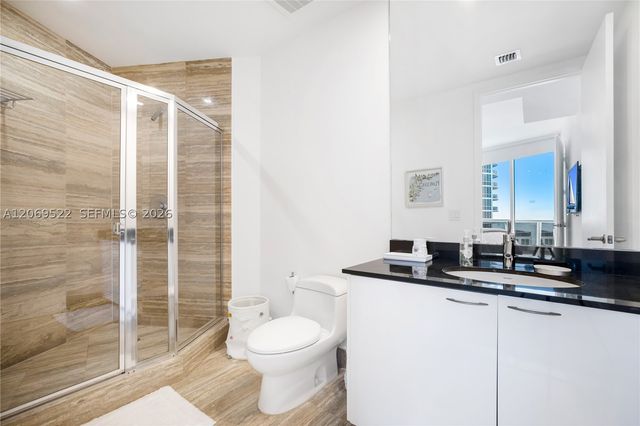 15901 Collins Ave 707, Sunny Isles Beach, FL 33160
