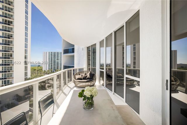 15901 Collins Ave 707, Sunny Isles Beach, FL 33160