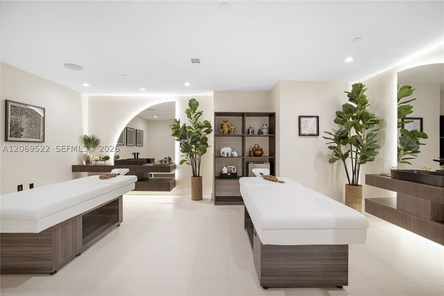 15901 Collins Ave 707, Sunny Isles Beach, FL 33160