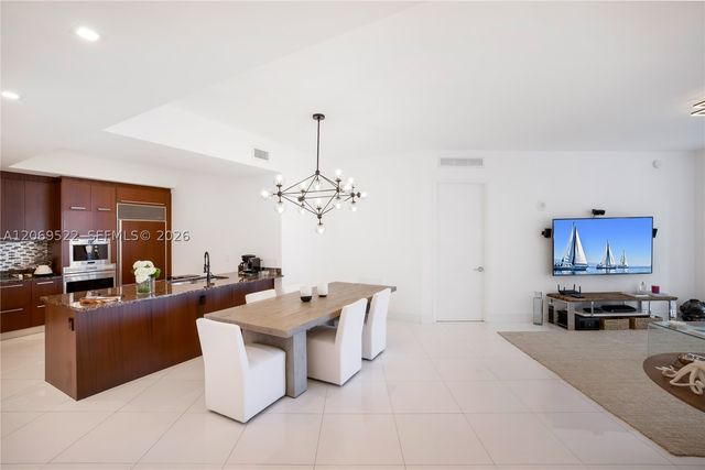15901 Collins Ave 707, Sunny Isles Beach, FL 33160