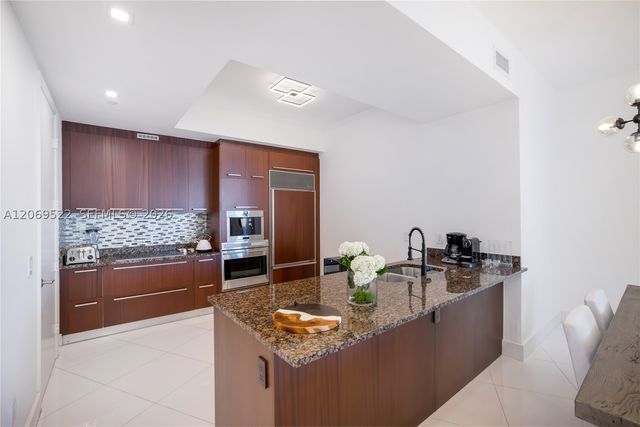 15901 Collins Ave 707, Sunny Isles Beach, FL 33160