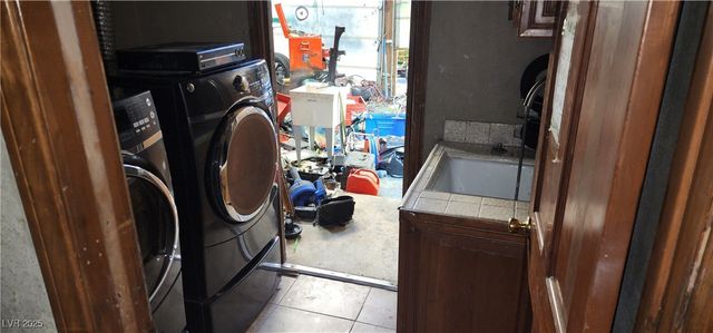 2904 West Oakey Boulevard, Las Vegas, NV 89102