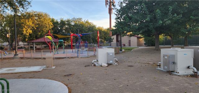 2904 West Oakey Boulevard, Las Vegas, NV 89102