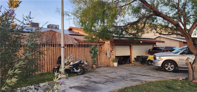 2904 West Oakey Boulevard, Las Vegas, NV 89102