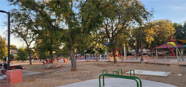 2904 West Oakey Boulevard, Las Vegas, NV 89102