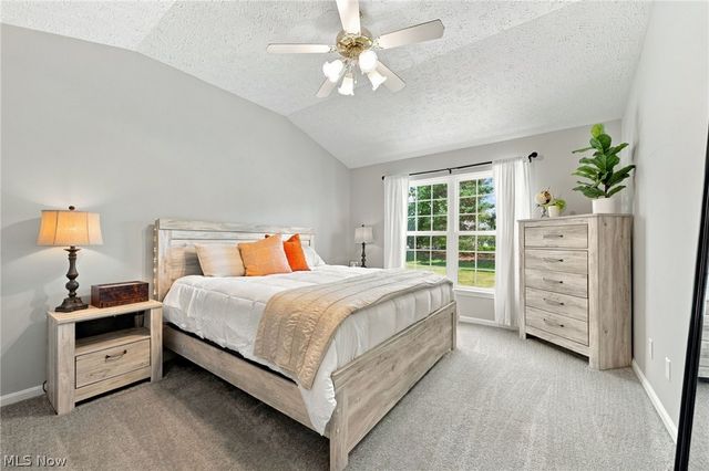 384 Clearbrook Drive, Avon Lake, OH 44012