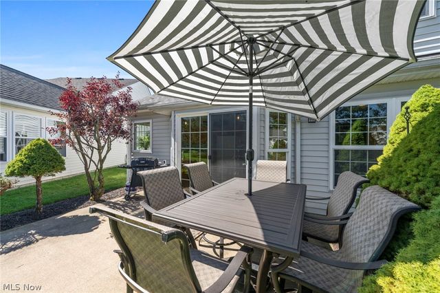 384 Clearbrook Drive, Avon Lake, OH 44012