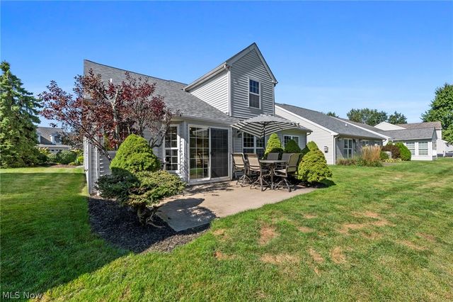 384 Clearbrook Drive, Avon Lake, OH 44012
