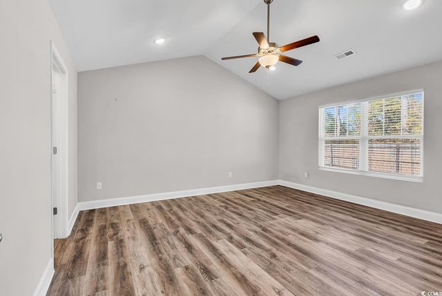 1971 Hickory Ln., Longs, SC 29568