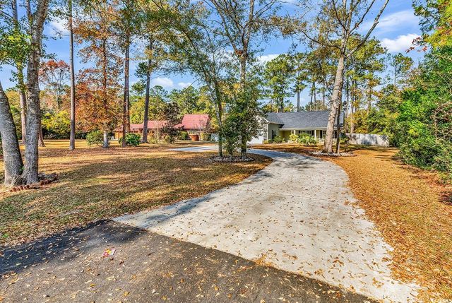 1971 Hickory Ln., Longs, SC 29568