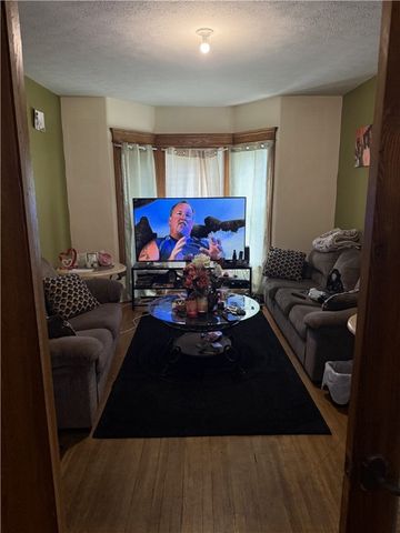 66 East Main Street, Webster, NY 14580