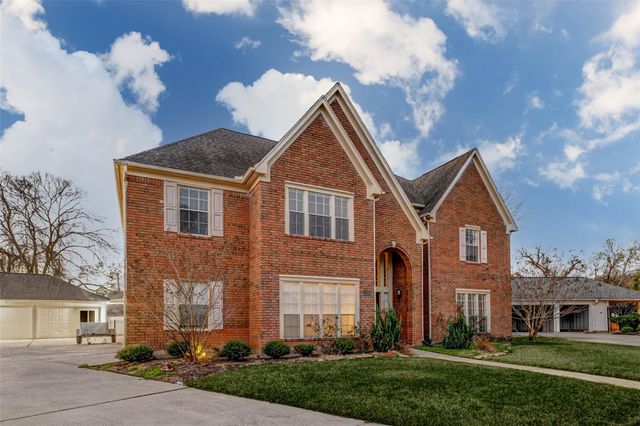 19 Wickham Court, Sugar Land, TX 77479