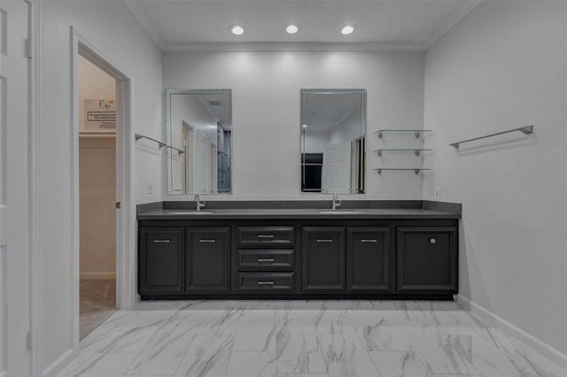 19 Wickham Court, Sugar Land, TX 77479