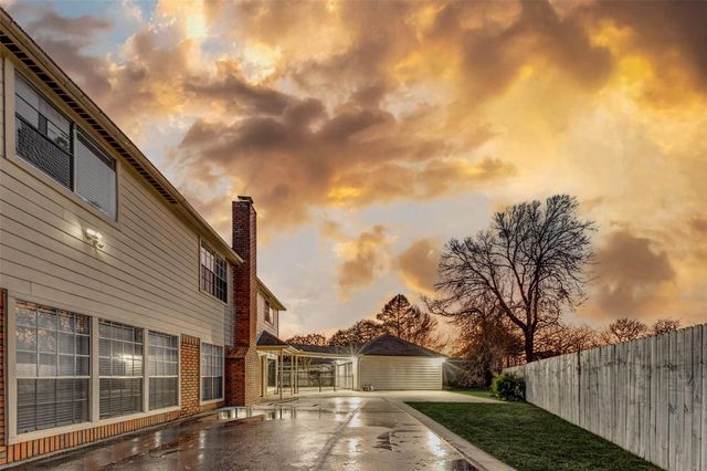 19 Wickham Court, Sugar Land, TX 77479