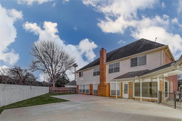 19 Wickham Court, Sugar Land, TX 77479