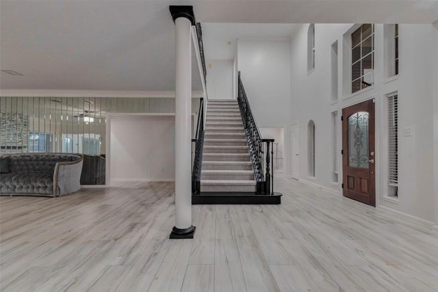 19 Wickham Court, Sugar Land, TX 77479