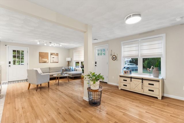 47 Smith Avenue, Smithfield, RI 02828