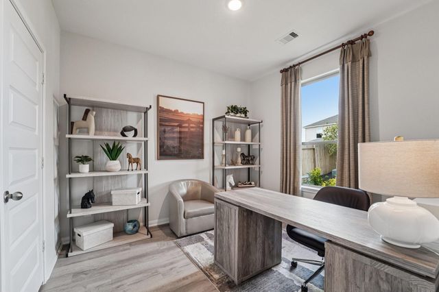 1175 Lilly Lane, Bellville, TX 77418