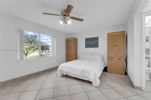 9721 Sunrise Lakes Boulevard 201, Sunrise, FL 33322