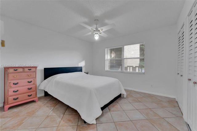 9721 Sunrise Lakes Boulevard 201, Sunrise, FL 33322