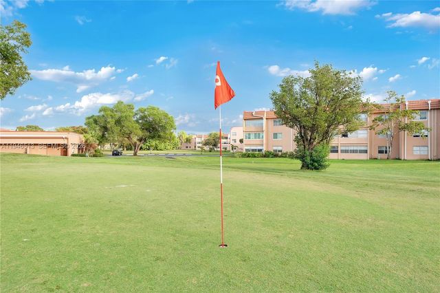 9721 Sunrise Lakes Boulevard 201, Sunrise, FL 33322