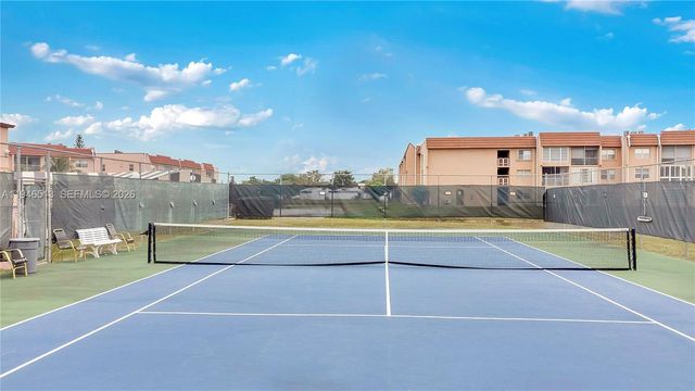 9721 Sunrise Lakes Boulevard 201, Sunrise, FL 33322