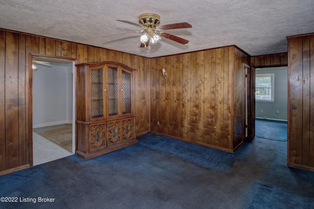 2405 Elmore St, Louisville, KY 40216