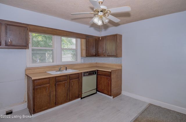 2405 Elmore St, Louisville, KY 40216