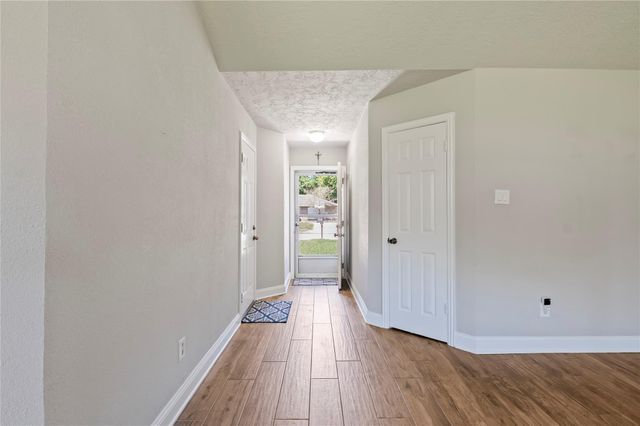 2793 Wood Hollow Drive, League City, TX 77573