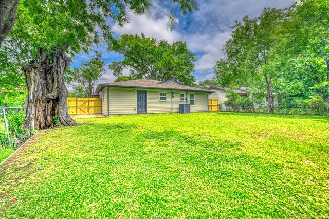 1112 Leyenda Drive, Mesquite, TX 75149