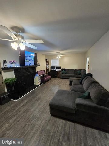 120 N HIGH ST, Martinsburg, WV 25404