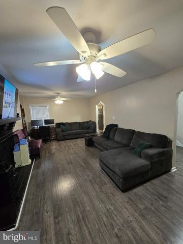 120 N HIGH ST, Martinsburg, WV 25404